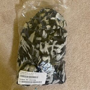 NWT TUNIC ROXY PRINT ANIMAL